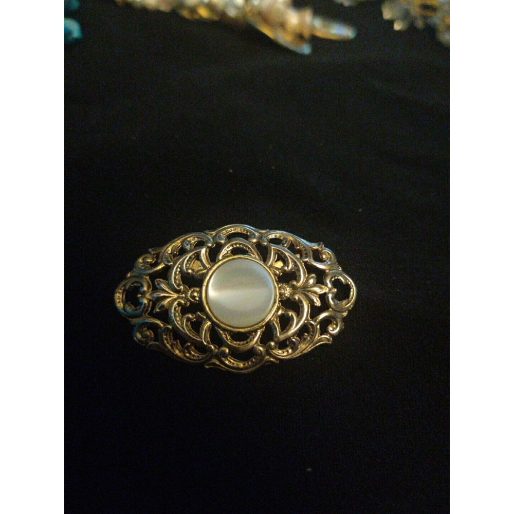 Vintage Victorian pin Brooch